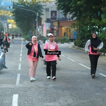 Runner Photo 8622940