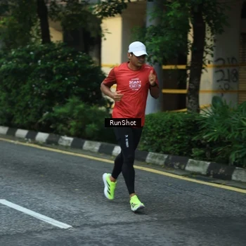 Runner Photo 8623218