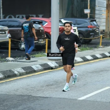 Runner Photo 8623224