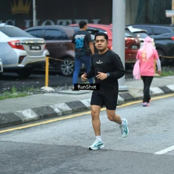 Runner Photo 8623241