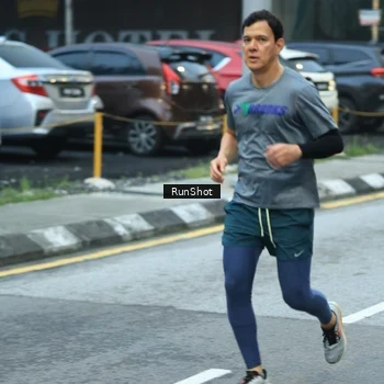 Runner Photo 8623245
