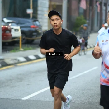 Runner Photo 8623266