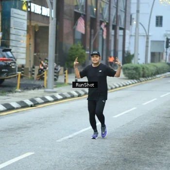 Runner Photo 8623272
