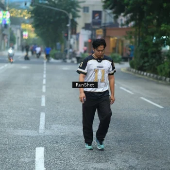 Runner Photo 8623318