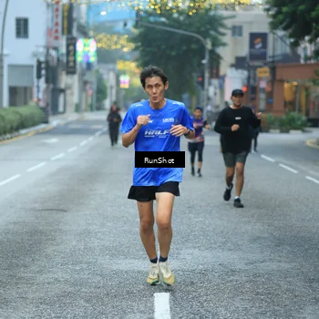 Runner Photo 8623345
