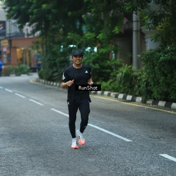 Runner Photo 8623355