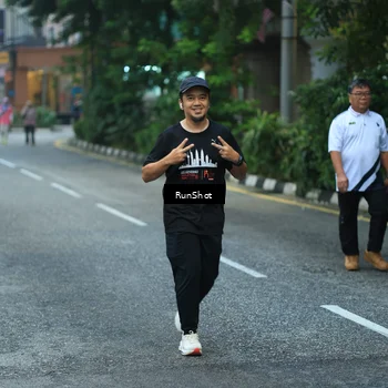 Runner Photo 8623366