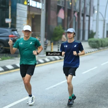 Runner Photo 8623392