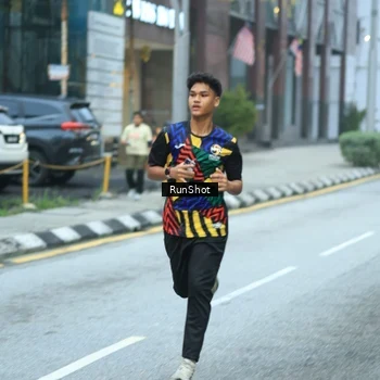 Runner Photo 8623472