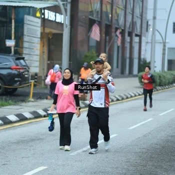 Runner Photo 8623538