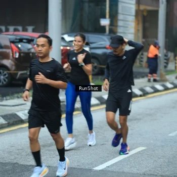 Runner Photo 8623571