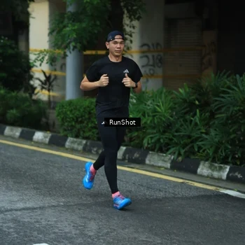Runner Photo 8623678