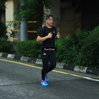 Runner Photo 8623680