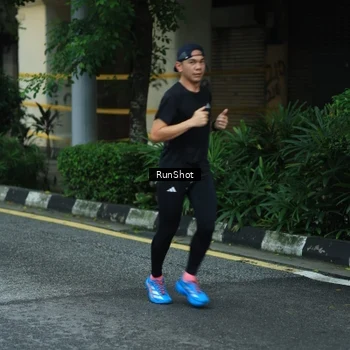Runner Photo 8623684
