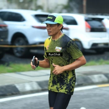 Runner Photo 8623737