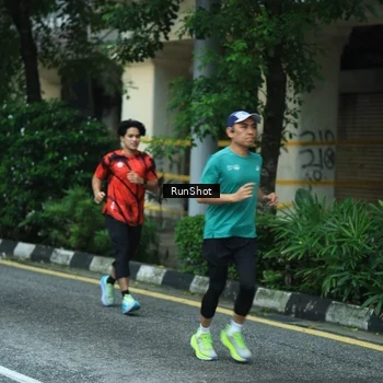 Runner Photo 8623746
