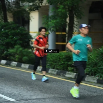 Runner Photo 8623750