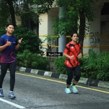 Runner Photo 8623751