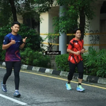 Runner Photo 8623754