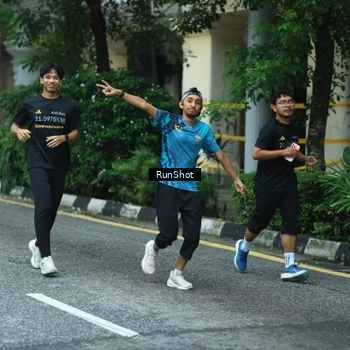 Runner Photo 8623764