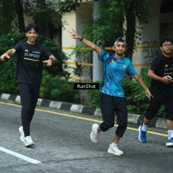 Runner Photo 8623765