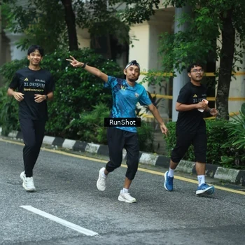 Runner Photo 8623768