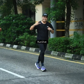 Runner Photo 8623801