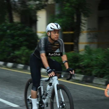 Runner Photo 8623863
