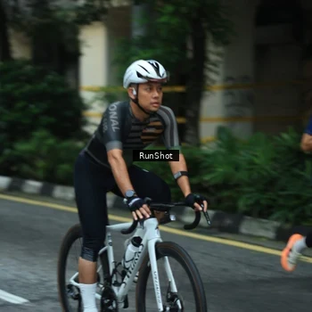 Runner Photo 8623876