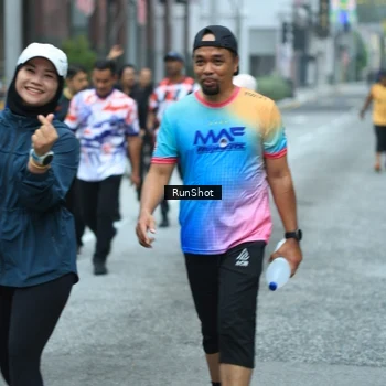 Runner Photo 8623918