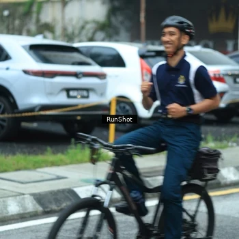 Runner Photo 8623990