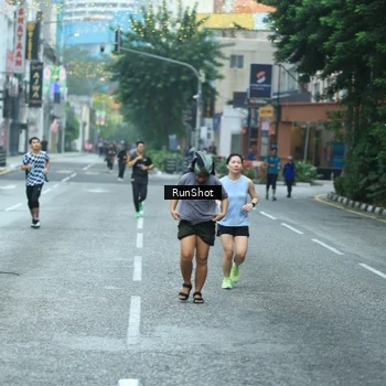 Runner Photo 8623992