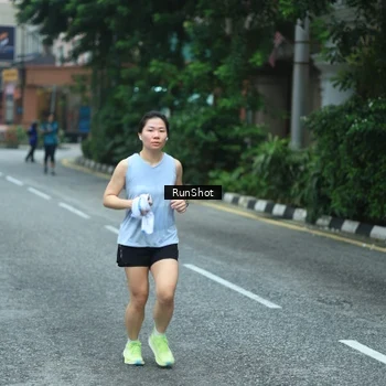 Runner Photo 8624008