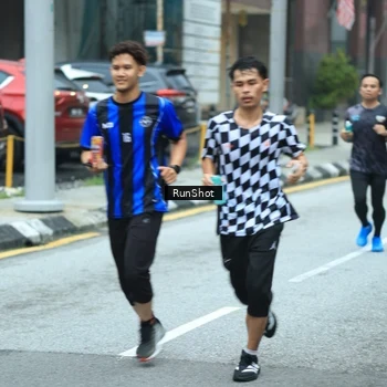 Runner Photo 8624026