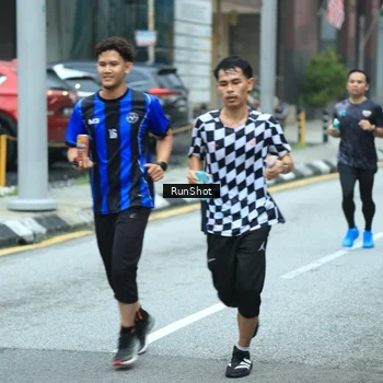 Runner Photo 8624027