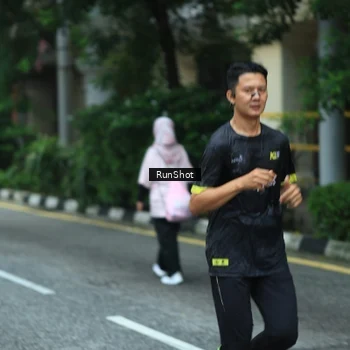 Runner Photo 8624033
