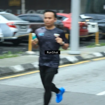 Runner Photo 8624038