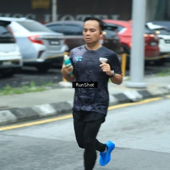 Runner Photo 8624039