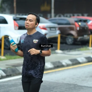 Runner Photo 8624042