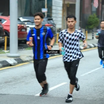 Runner Photo 8624043