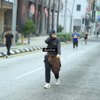 Runner Photo 8624063