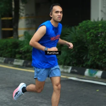 Runner Photo 8624075