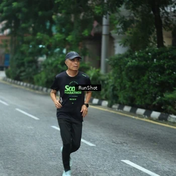 Runner Photo 8624090