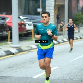 Runner Photo 8624092