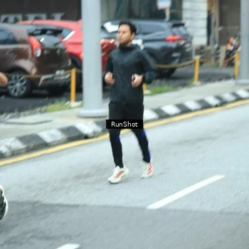 Runner Photo 8624099