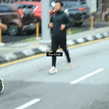 Runner Photo 8624102