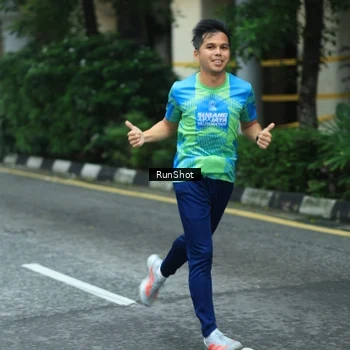 Runner Photo 8624110