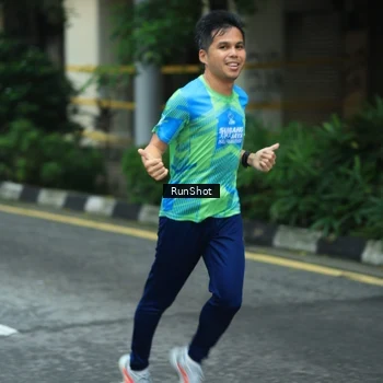 Runner Photo 8624111