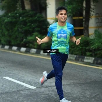 Runner Photo 8624112
