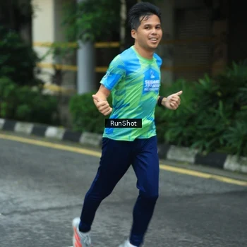 Runner Photo 8624113